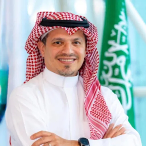 السيد / عاصم محمد الشماسي (الرئيس التنفيذي)
